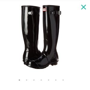 Regular tall black Hunter Rain Boots